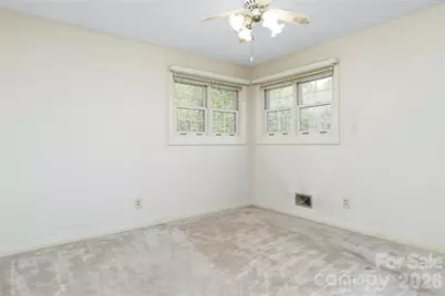 537 32nd Street SW, Hickory, NC 28602 - Photo 14