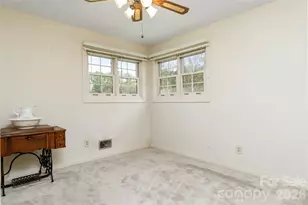 537 32nd St SW, Hickory, NC 28602 - Photo 16