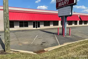 6600 N Tryon St, Charlotte, NC 28213 - Photo 2