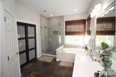 4600 Hanging Ivy Drive, Charlotte, NC 28215 - Photo 20