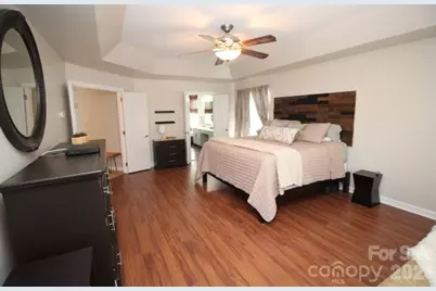 4600 Hanging Ivy Drive, Charlotte, NC 28215 - Photo 18