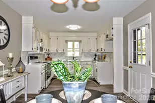 3916 Wonderland Dr, Matthews, NC 28104 - Photo 8