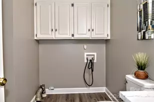 3916 Wonderland Dr, Matthews, NC 28104 - Photo 18