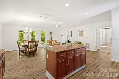 5801 Lindenwood Drive, Matthews, NC 28104 - Photo 14