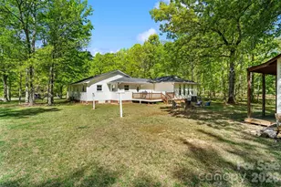 5801 Lindenwood Dr, Matthews, NC 28104 - Photo 32