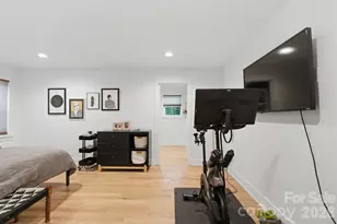 820 Manhasset Rd, Charlotte, NC 28209 - Photo 12