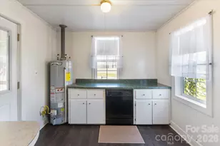 25 Montview Cir, Brevard, NC 28712 - Photo 6