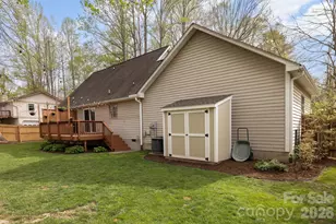 147 Higgins Rd, Fletcher, NC 28732 - Photo 6