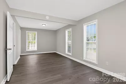 308 Caroline Avenue, Lowell, NC 28098 - Photo 20