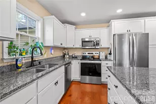 27 Pounding Mill Rd, Hendersonville, NC 28792 - Photo 8