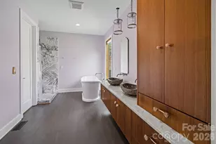 8 Nottingham Dr, Candler, NC 28715 - Photo 10