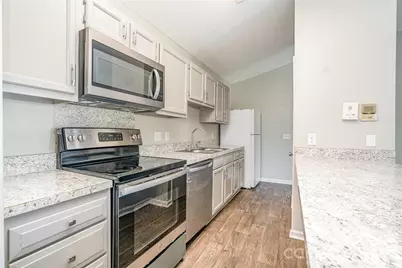 6165 Meadow Rose Lane, Charlotte, NC 28215 - Photo 8