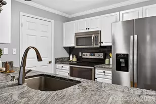 104 Pier 33 Dr, Mooresville, NC 28117 - Photo 4