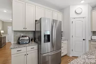 1825 Shelbourne Way, Fort Mill, SC 29707 - Photo 10
