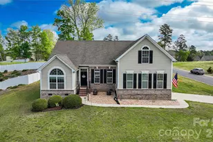 4851 Summerside Dr, Lake Wylie, SC 29710 - Photo 1