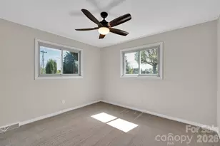 1411 E Maiden Rd, Maiden, NC 28650 - Photo 20