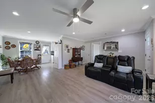 6724 Wylie Circle, Kershaw, SC 29067 - Photo 8