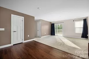 9747 Wardley Dr, Charlotte, NC 28215 - Photo 12