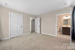 9747 Wardley Dr, Charlotte, NC 28215 - Photo 18