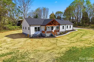 1007 Hibriten Dr SE, Lenoir, NC 28645 - Photo 2