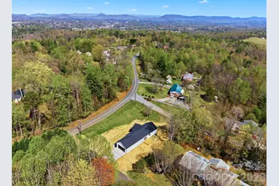 1007 Hibriten Drive SE, Lenoir, NC 28645 - Photo 32