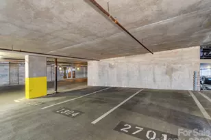 333 W Trade St, Charlotte, NC 28202 - Photo 30