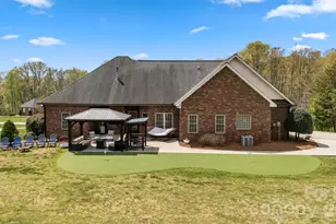 2472 Genelia Dr, Claremont, NC 28610 - Photo 30