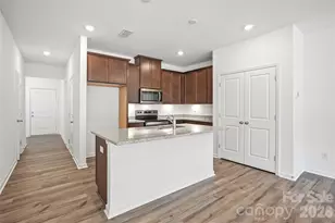 11916 Oak St, Charlotte, NC 28269 - Photo 4