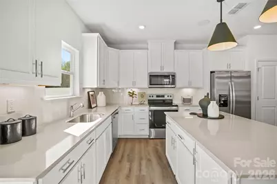 11904 Oak Street, Charlotte, NC 28269 - Photo 8