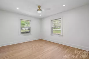 212 Glendale St, Morganton, NC 28655 - Photo 10