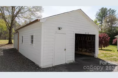 212 Glendale Street, Morganton, NC 28655 - Photo 22