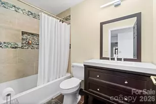 6239 Skyline Dr, Charlotte, NC 28269 - Photo 16