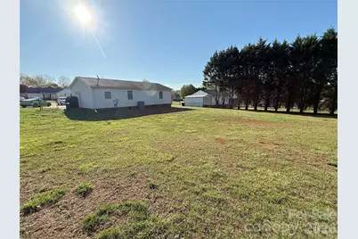 928 Lyndsey Brooke Court, Lincolnton, NC 28092 - Photo 4