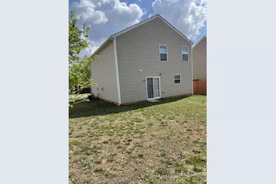 3102 Victoria Brook Lane, Charlotte, NC 28208 - Photo 4