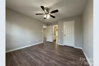 6014 Fiddleleaf Court, Charlotte, NC 28215 - Photo 22