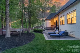 365 Stonecliff Ln, Clover, SC 29710 - Photo 4