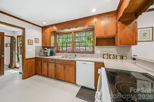 2056 Lawrence Rd, Clover, SC 29710 - Photo 16
