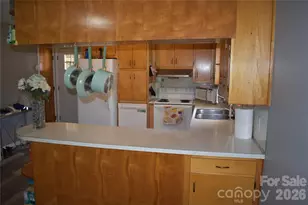 103 Regina Dr, Morganton, NC 28655 - Photo 38