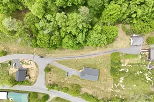 10 Scarlett Ridge Dr, Marshall, NC 28753 - Photo 24