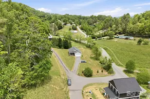 10 Scarlett Ridge Dr, Marshall, NC 28753 - Photo 34