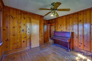 2414 N Olivers Cross Rd, Newton, NC 28658 - Photo 20