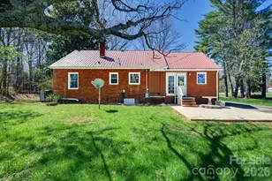 2414 N Olivers Cross Rd, Newton, NC 28658 - Photo 4