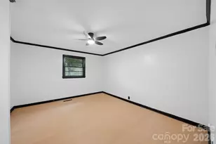 201 Cape Hickory Rd, Hickory, NC 28601 - Photo 10