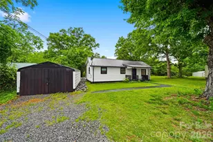 201 Cape Hickory Rd, Hickory, NC 28601 - Photo 16