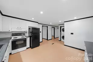 201 Cape Hickory Rd, Hickory, NC 28601 - Photo 6