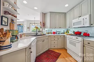 401 N Church St, Charlotte, NC 28202 - Photo 16