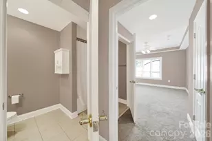 401 N Church St, Charlotte, NC 28202 - Photo 8