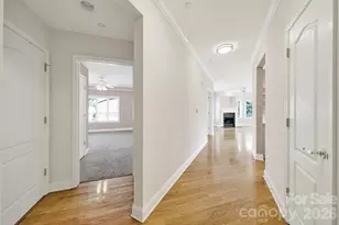 401 N Church St, Charlotte, NC 28202 - Photo 6