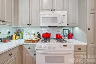 401 N Church St, Charlotte, NC 28202 - Photo 14