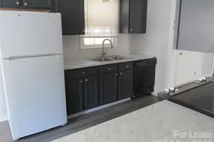 9024 Gamesford Dr, Charlotte, NC 28277 - Photo 16